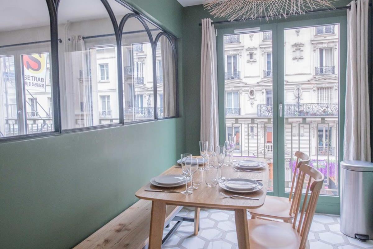 Recently Renovated 3bd Next To Invalides Parijs